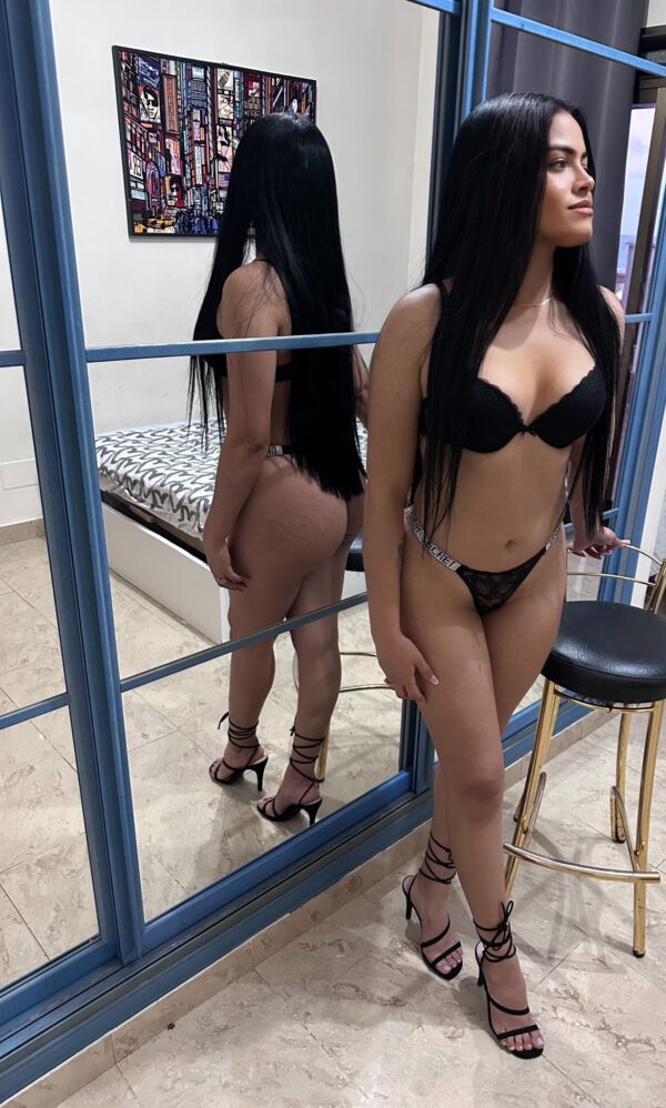 Jenni Escort de Alto Standing en Castellón Jenni Escort de Alto Standing en Castellón